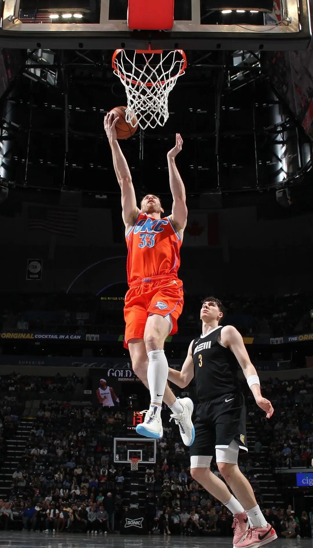  谢震业手感滚烫，带领俄克拉荷马城雷霆小胜广州队，赛后一句话霸气侧漏